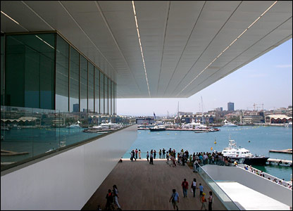 Здание и парк America’s Cup в Валенсия, Испания