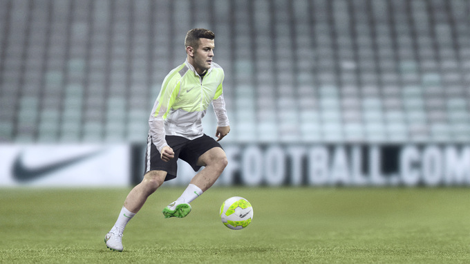 SP15_FB_Wilshere_Action_001_original.jpg