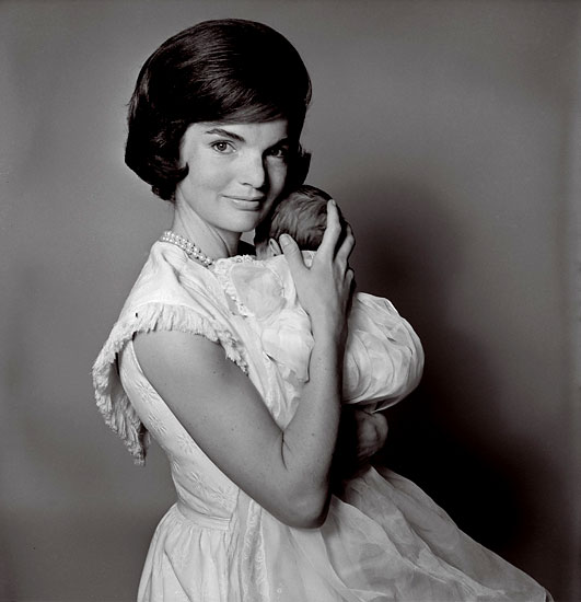 jacquelinekennedy_johnjr_richardavedon.jpg