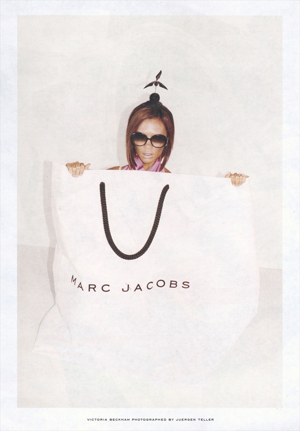 victoria beckham hidden in the marc jacobs bag