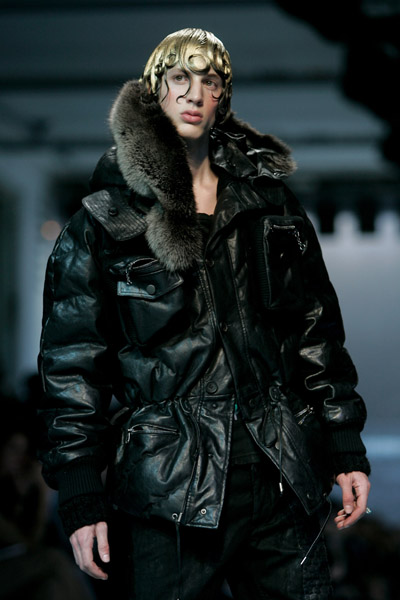 john galliano fashion show menswear collection in paris