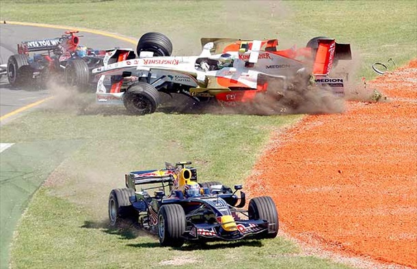 australian_formula1_crash4.jpg