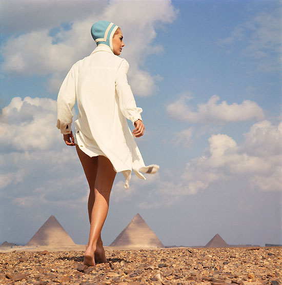 Model Karin Mosberg Giza Pyramides Egypt 1966