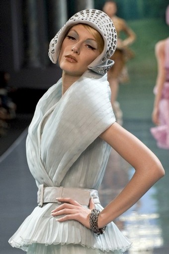 galliano_for_christian_dior_hautecouture_paris20.jpg