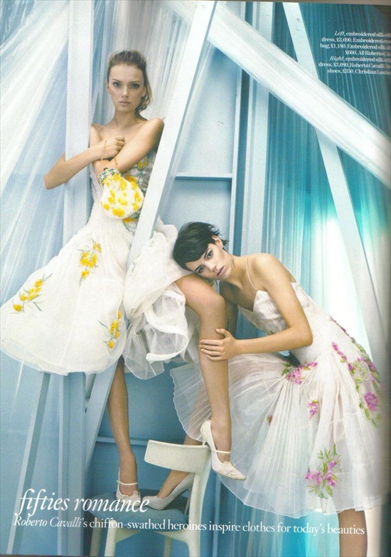 vogue_uk_august2008_lily_and_freja10.jpg