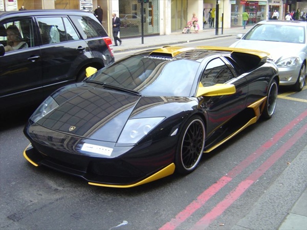 Lamborghini black and yellow