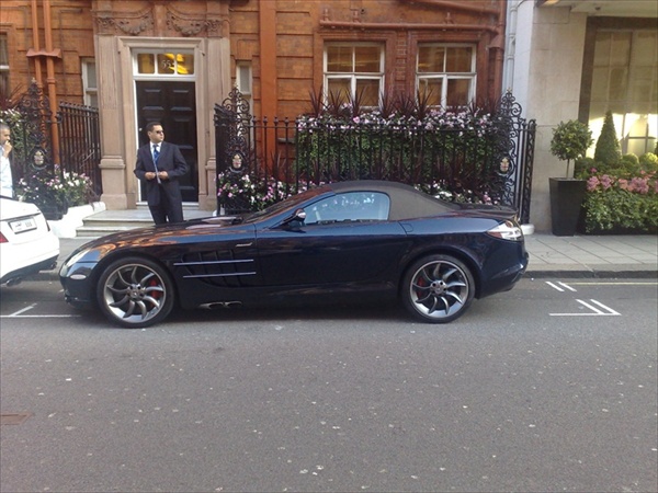 Mercedes SLR