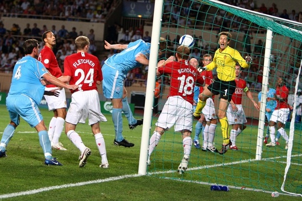 zenit_vs_manchester_united_pavel_pogrebnyak_scores.jpg