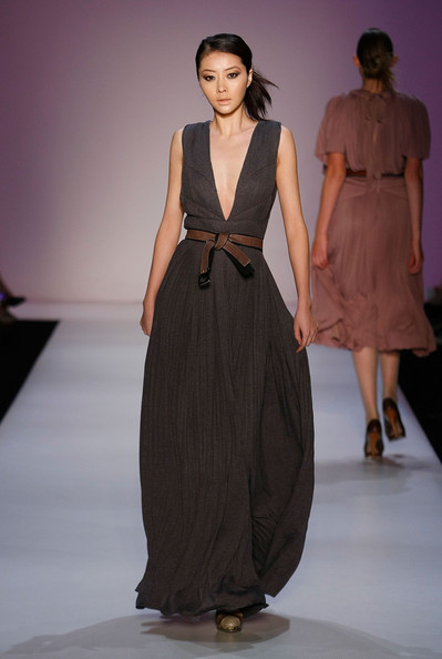 mlwhk_bcbg_max_azria03.jpg