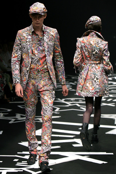 japan_fashion_week_guts_dynamite_cabarets03.jpg