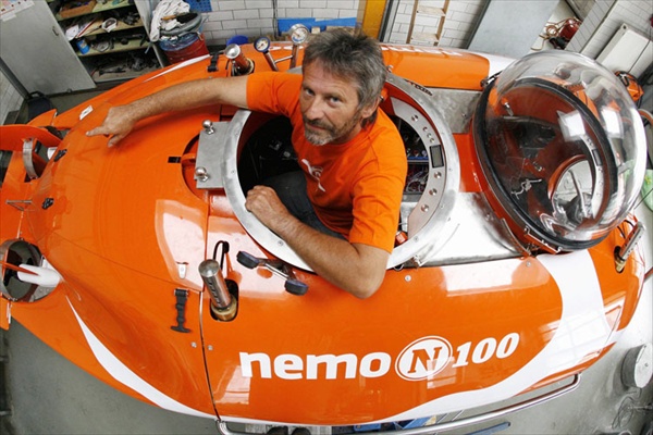 mini_submarine_nemo100_03.jpg