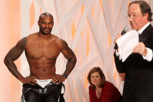 fashion_for_relief_tyson_beckford2.jpg