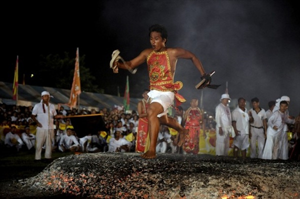 vegetarian_festival01.jpg