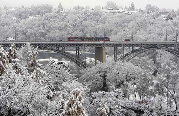 bern_switzerland_kirchenfeld_bridge.jpg