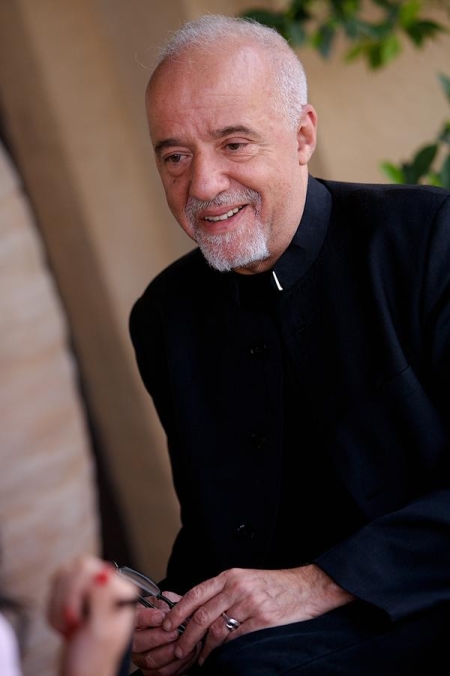 Paulo Coelho3.jpg