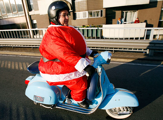 santa_claus_parade_porto08.jpg