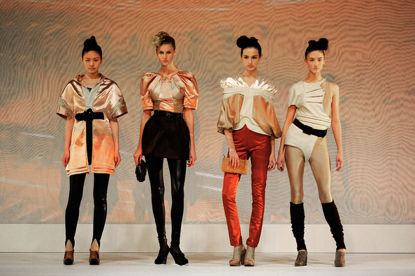 hong_kong_fashion_week_daphney_ho_young_fashion_designer01.jpg