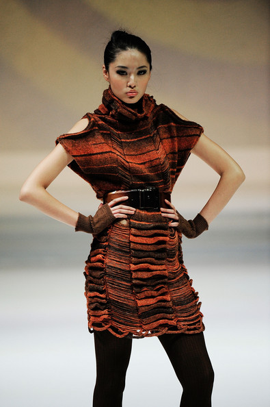 hong_kong_fashion_week_dorothy_chow_young_fashion_designer01.jpg