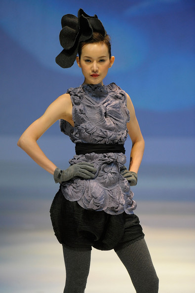 hong_kong_fashion_week_oka_diputra_international_fashion_designers_show2.jpg