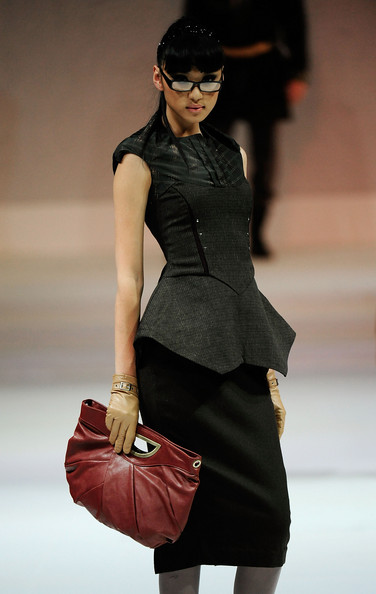 hong_kong_fashion_week_yen_chu_young_fashion_designer01.jpg