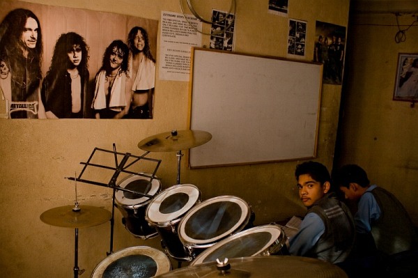 nepal_kathmandu_rockschool_drums_and_metallica_poster_IMG_0674.jpg