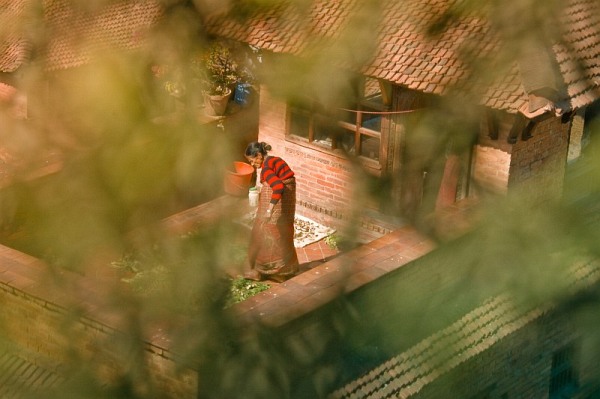 nepal_bhaktapur_roofs_16_IMG_0159.jpg