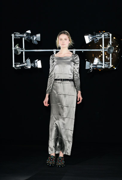 viktor_rolf_paris_fashion_week_fall_winter2007_05.jpg