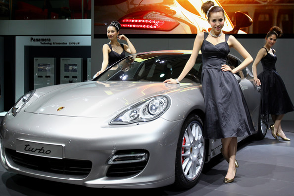 shanghai_porsche_panamera2.jpg