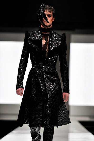 fashion_festival_singapore_gareth_pugh09.jpg