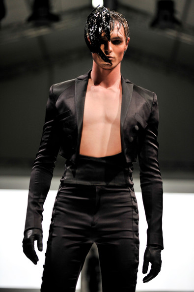 fashion_festival_singapore_gareth_pugh10.jpg