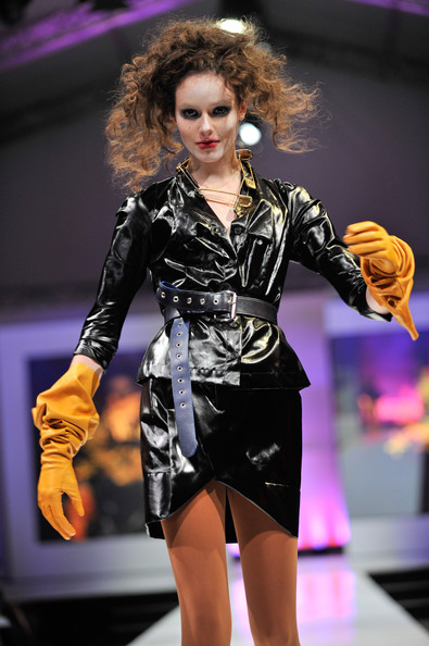 fashion_festival_singapore_vivienne_westwood08.jpg