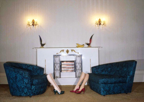 Модный фотограф Guy Bourdin для Charles Jourdan