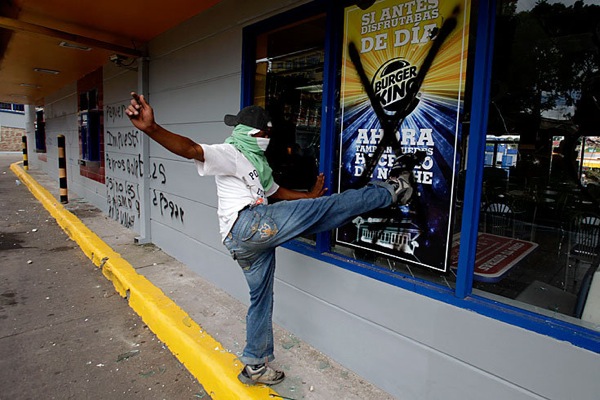 honduras_protests17.jpg