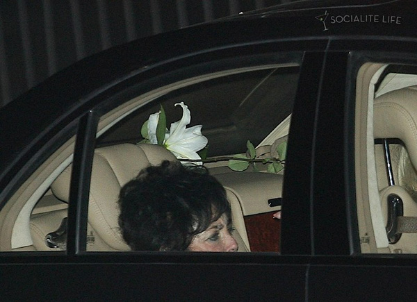 gallery_enlarged-michael-jackson-funeral-09042009-13.jpg