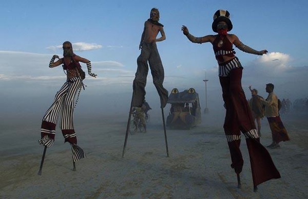 burning_man_festival_2004.jpg