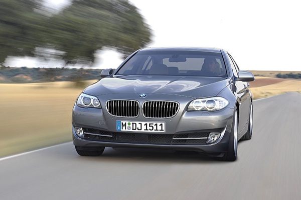 bmw_new_5_series_07.jpg