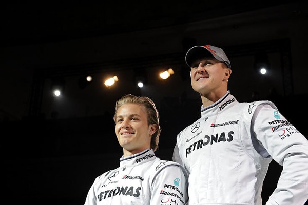 new_mercedes_team_formula_1_michael_schumacher_nico_rosberbg03.jpg