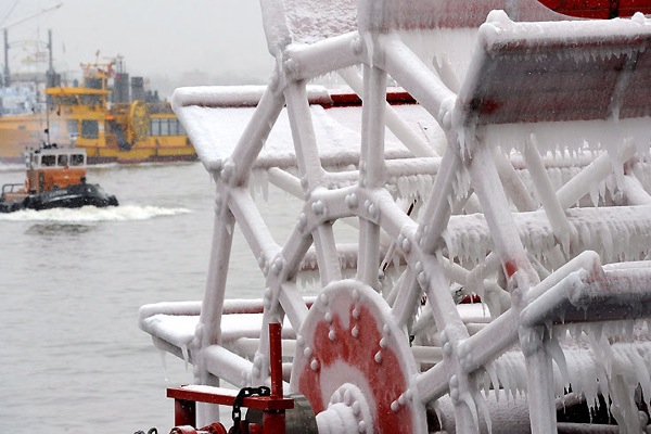 germany_winter_hamburg_harbor3.jpg