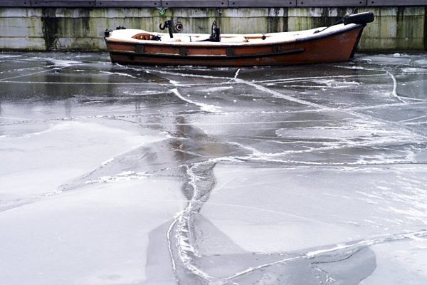 germany_winter_hamburg_ice2.jpg