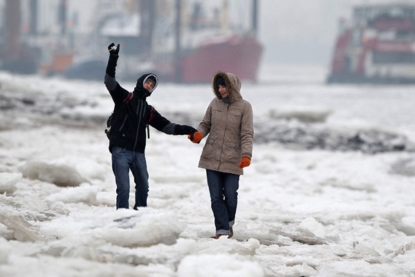 germany_winter_hamburg_ice3.jpg