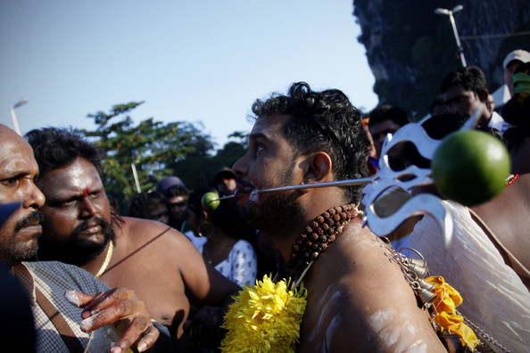 Thaipusam+Festival+Celebrated+Malaysia+Z04IgCtY2_fl.jpg