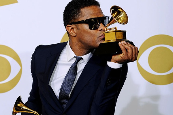 grammy_awards_2010_maxwell.jpg