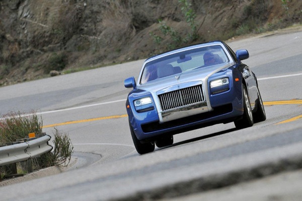 Rolls_Royce_Ghost_09.jpg