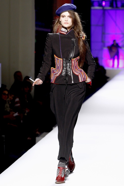 jean_paul_gaultier_fw_2010_paris_fashion_week04.jpg