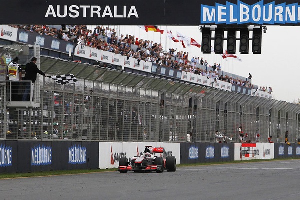 Jenson Button Mclaren wins Grand Prix Formula-1 Melbourne