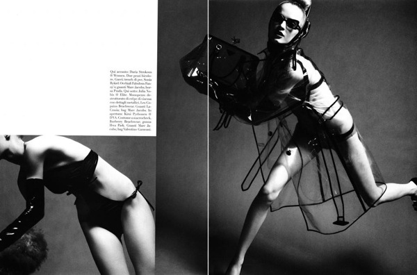 steven_meisel_over_the_glam_vogue_italia03.jpg