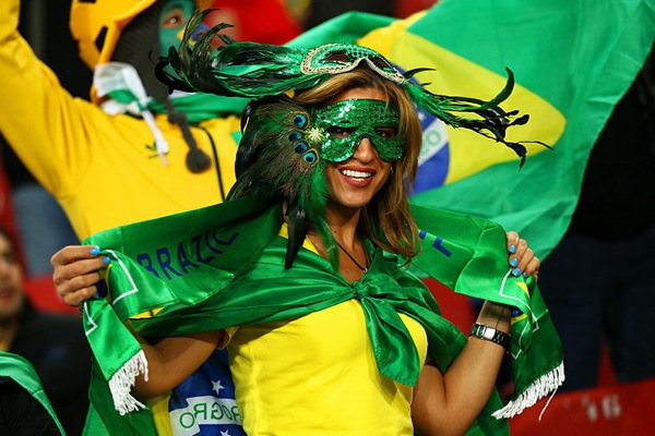 world_cup_2010_brazil_fan5.jpg