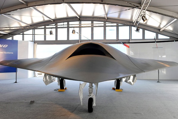 farnborough_air_show_boeing_x-45_phantom_ray.jpg