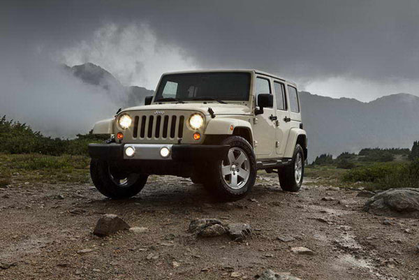 2011_Jeep_Wrangler_01.jpg