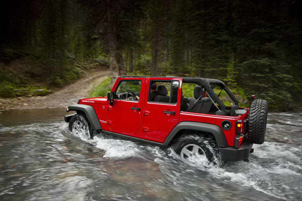 2011_Jeep_Wrangler_05.jpg